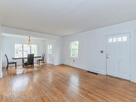 4th image of 36 Hayes Street