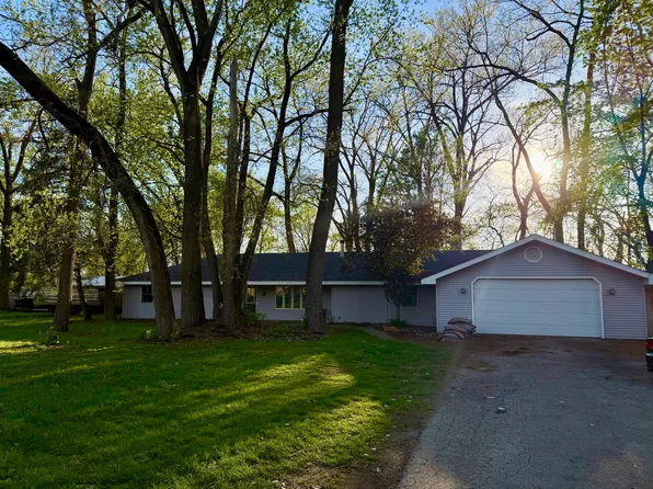 1555 N Rollin Ln, Coal City, IL 60416