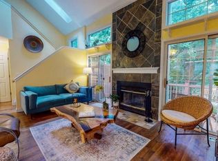 32 Rushmore Ln, Hackettstown, NJ 07840
