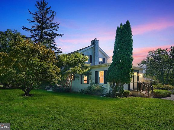 4th image of 330 Fairhill Rd