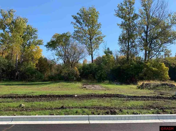 2176 Maple Leaf Ln NE, Owatonna, MN 55060