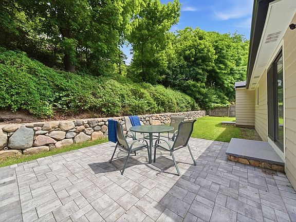 2nd image of 18 Travis Dr