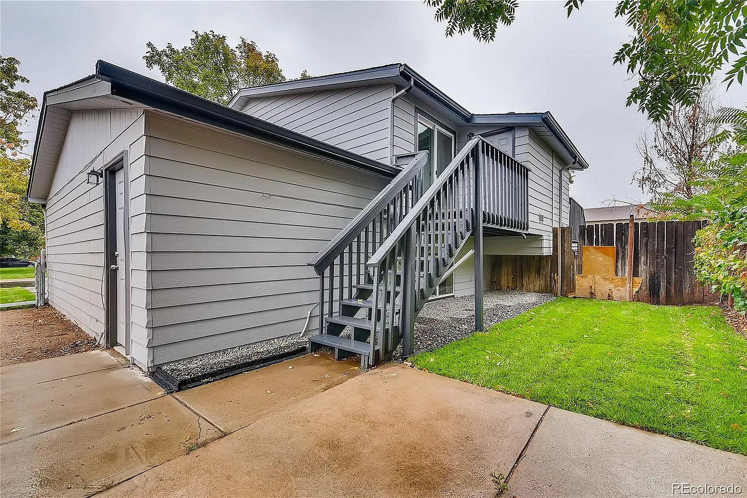 2 bed, 939 sqft, $2,450 — Photo 2
