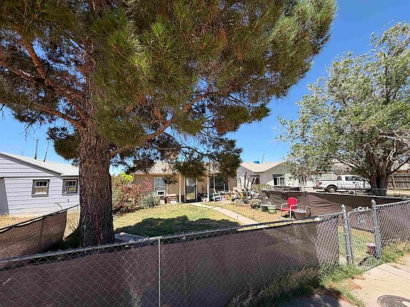 2nd image of 1415 Alaska Ave