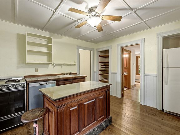 4th image of 52 Baker St