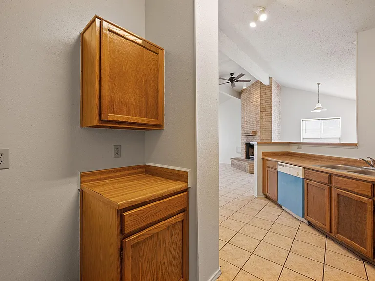 11331 Two Wells Dr — Photo 21