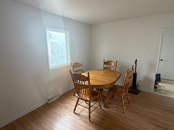 4th image of 2021 8th Ave N #1