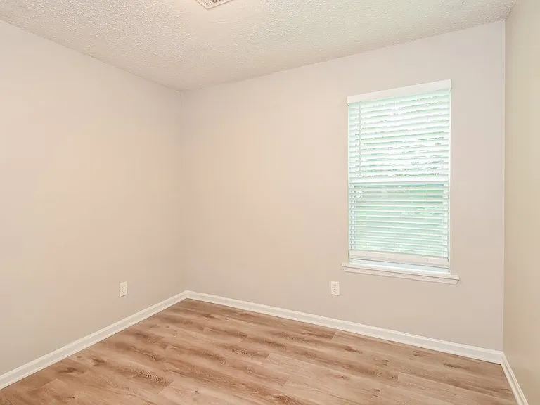 3730 Rhoanoke Ct — Photo 13
