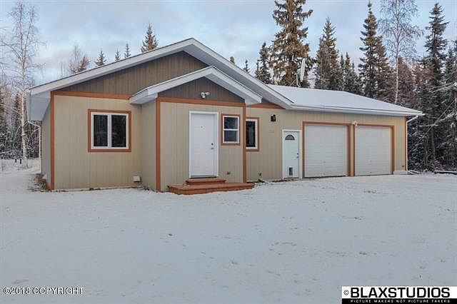 1st image of 3210 Airway Dr