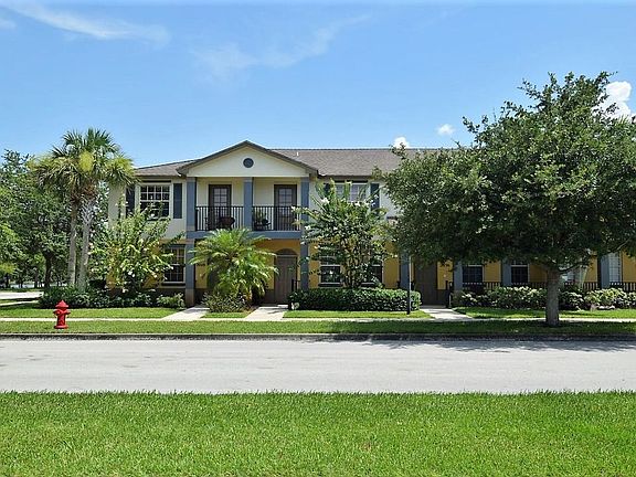 3rd image of 2036 SE Korona Dr