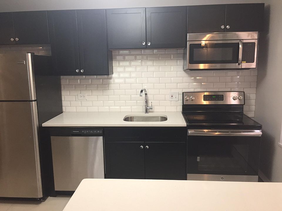 1st image of 839 W Sunnyside Ave APT 201