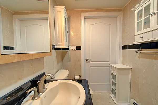 Sold by Landmarc Group | media 42