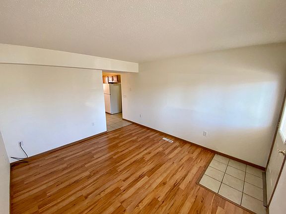 4th image of 933 West Ave