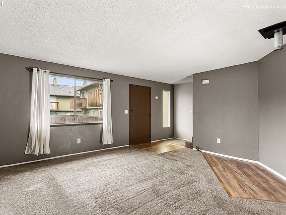 4th image of 1809 NE 116th St #18