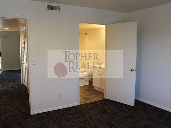 4th image of 2529 Ferndale Ln APT 104