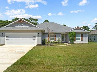 9264 Ridge Dr, Navarre, FL 32566
