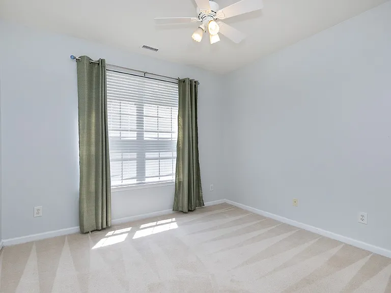 412 Cline Falls Dr — Photo 19