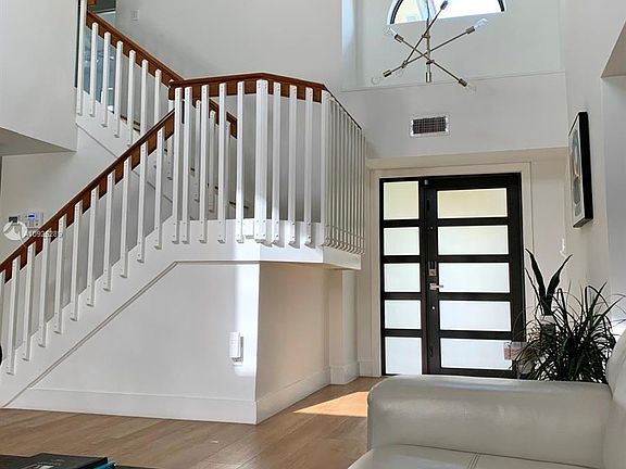 5th image of 5930 Devon Ln #5930