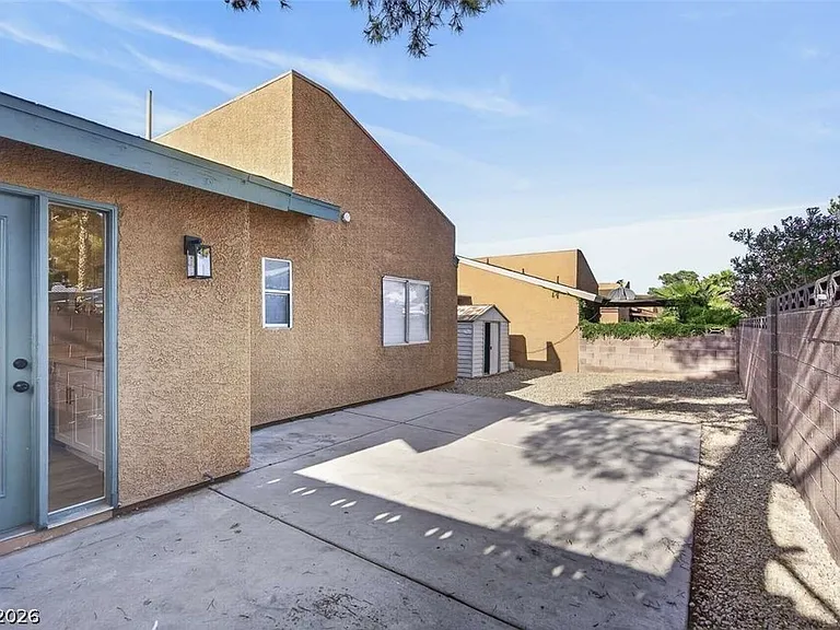 6529 Pinon Pine Way — Photo 35