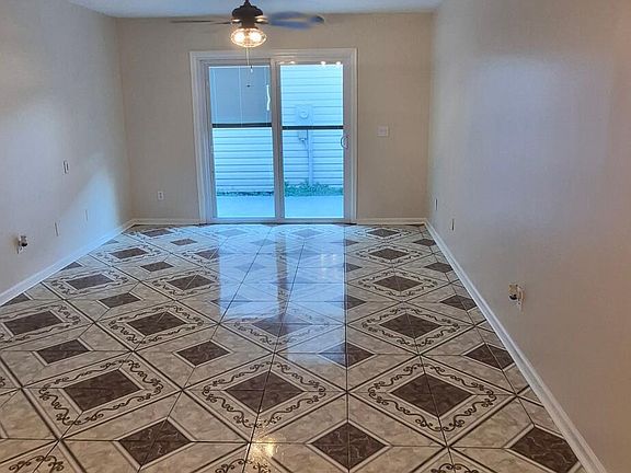 2nd image of 8390 ARGYLE CORNERS Drive