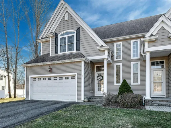 5 Winn Ter, Northborough, MA 01532