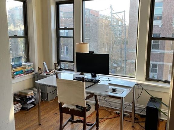 5th image of 1469 W Carmen Ave #10100737