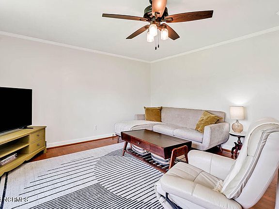 5th image of 3205 Chalmers Drive
