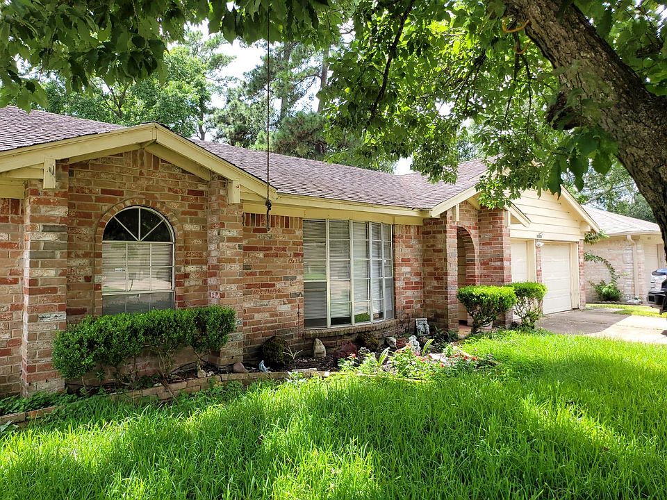 1st image of 16307 Green Shade Dr
