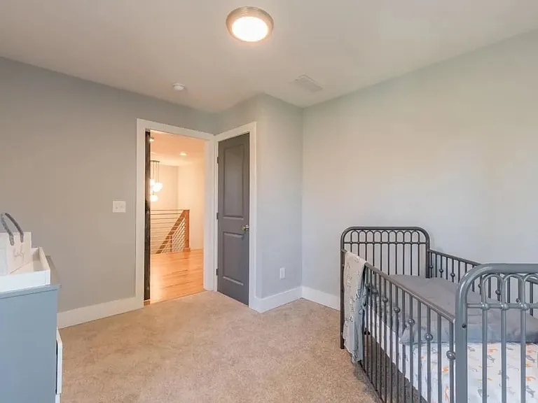 1659 Olympian Way SW — Photo 27