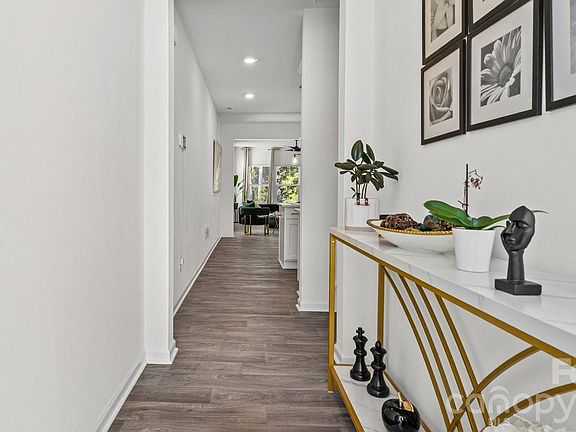 5th image of 776 Candela Ct
