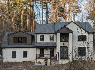 302 Queensferry Rd, Cary, NC 27511