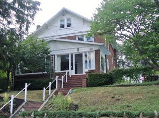 324 28th Ave, Altoona, PA 16601