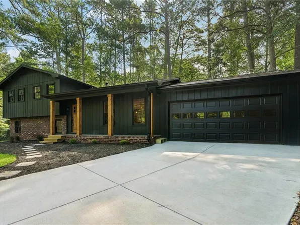 512 Wood Forest Ct, Marietta, GA 30066