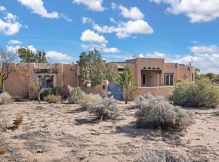 27 Don Lorenzo, Corrales, NM 87048