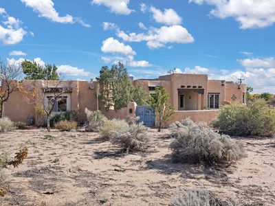 27 Don Lorenzo, Corrales, NM, 87048