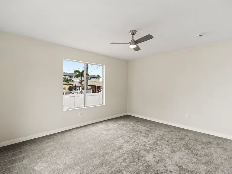 153 Dahlia Ave — Photo 23