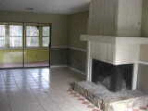 2nd image of 3545 Vinyard Way