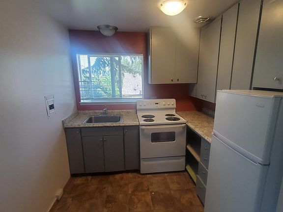 5th image of 4760 22nd Ave NE #5