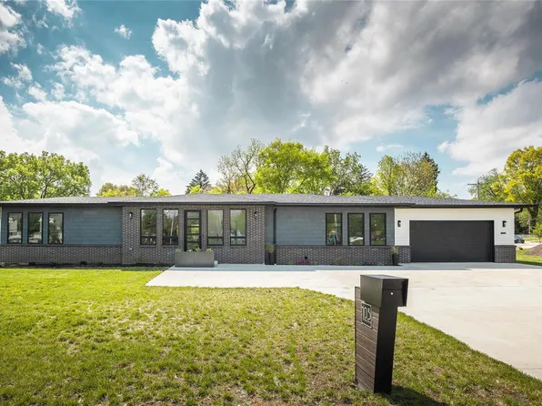 103 Park Dr, Edwardsville, IL 62025