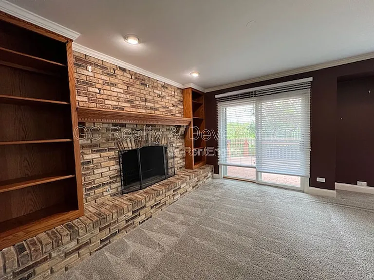 1540 Edgefield Ln — Photo 10