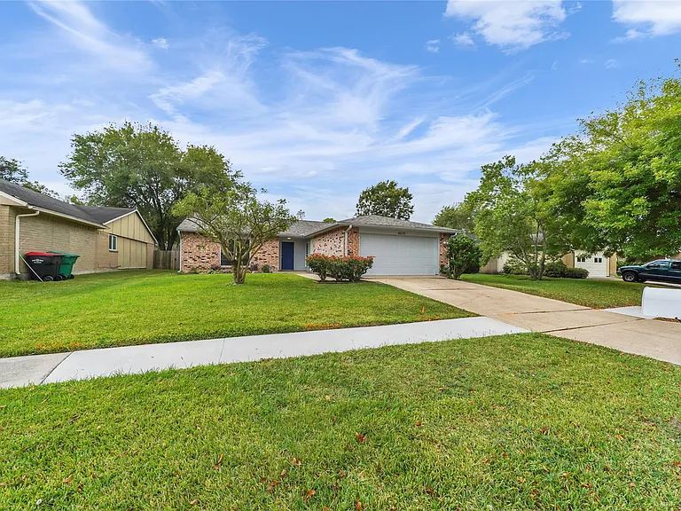 6630 Tara Dr — Photo 4