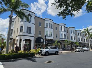 8111 Lakewood Main St, Bradenton, FL 34202
