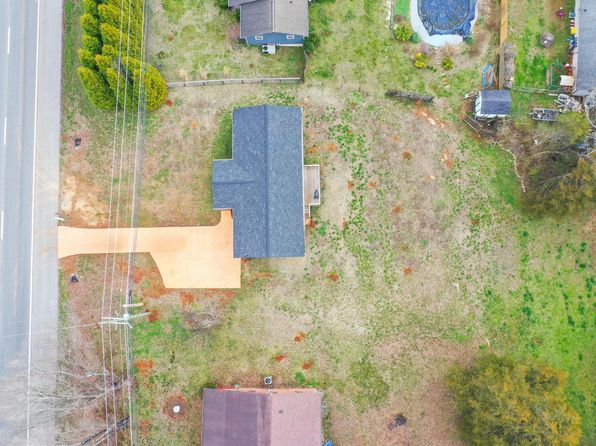 2715 W Highway 11e, Strawberry Plains, TN 37871
