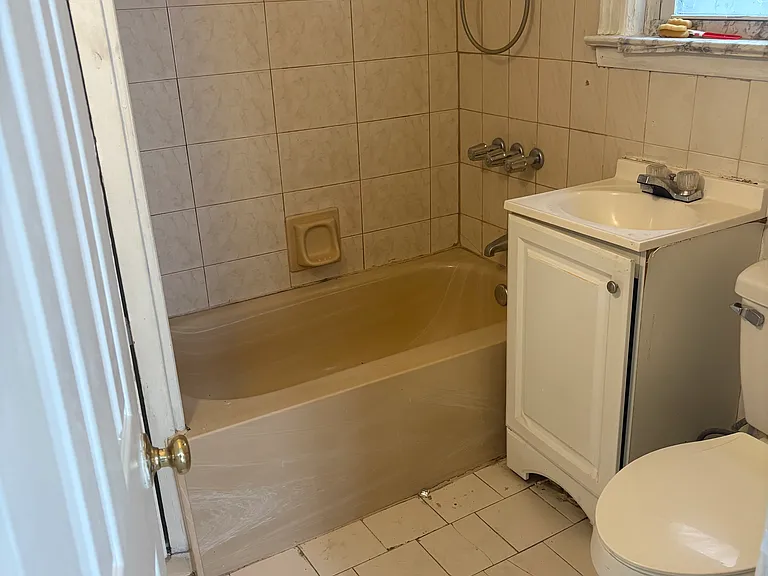 654 Liberty Ave #1&2 — Photo 10