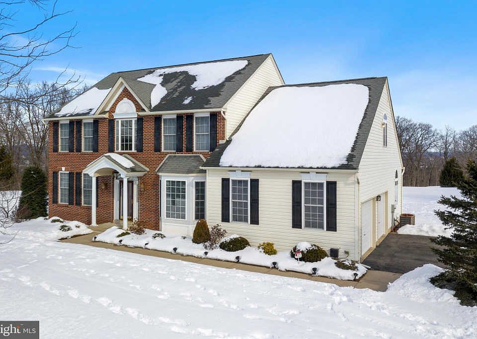 1st image of 1001 Eagles View Ln