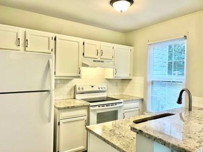 8253 Circle Tree Ln, Charlotte, NC, 28277