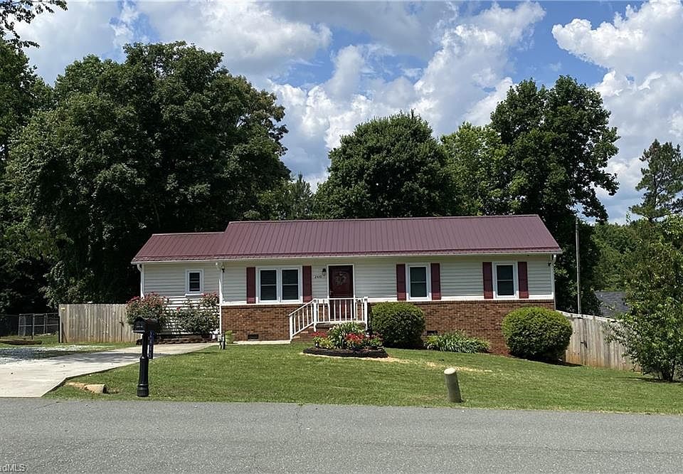 1st image of 2445 Susanne Dr