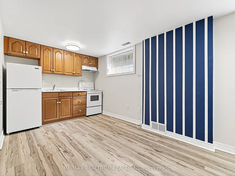454 Donlands Ave #R2 — Photo 12