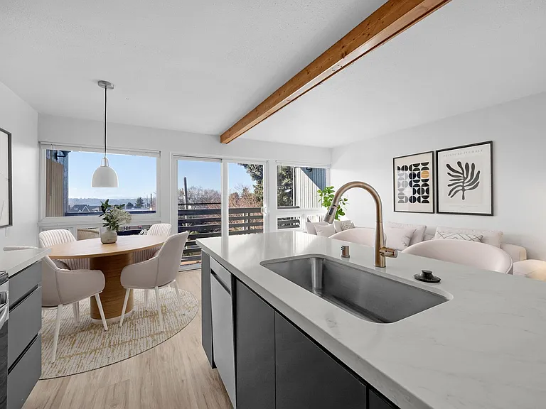 Tara Apartments — Photo 11