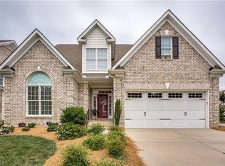 9 Willett Way, Greensboro, NC 27408